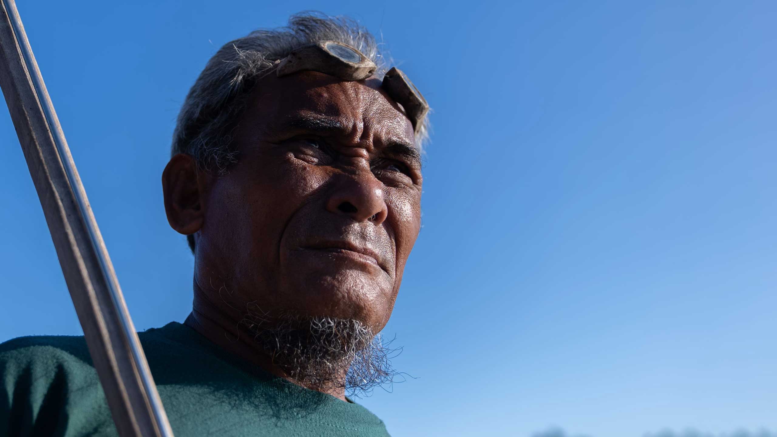 Tasman, un hombre de Indonesia de 63 años.