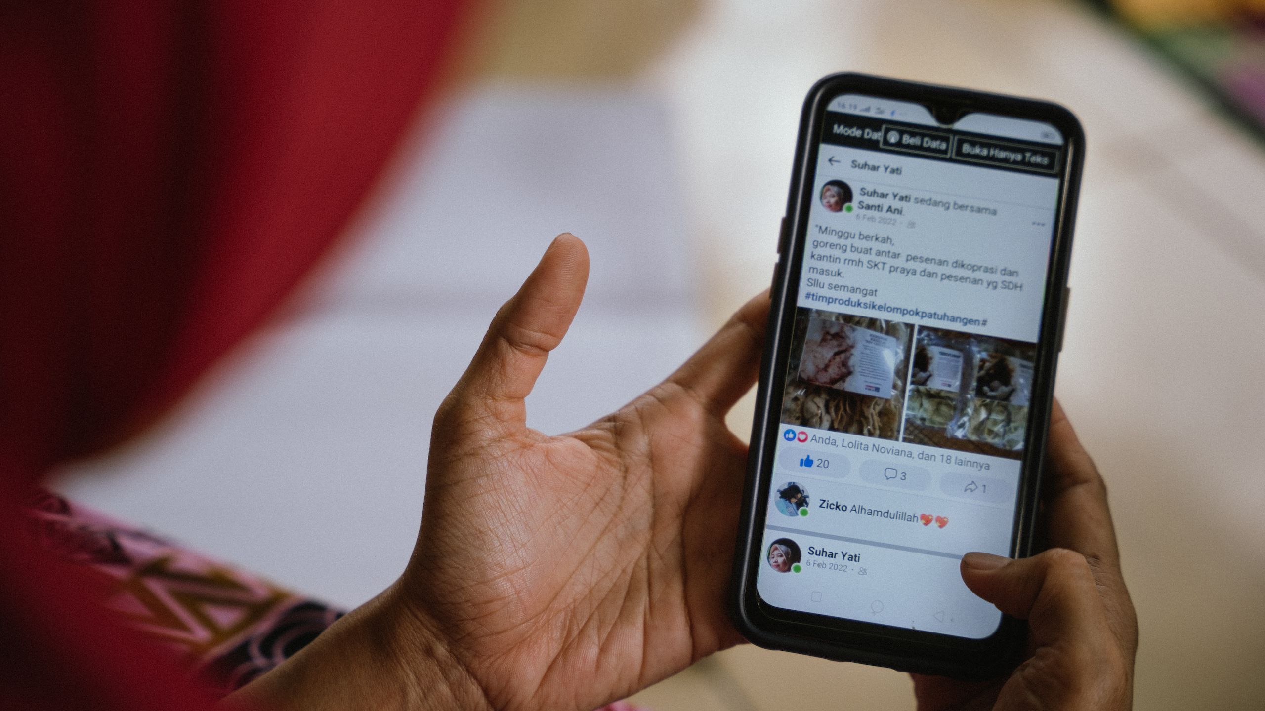 Food producer in Indonesia using mobile phone